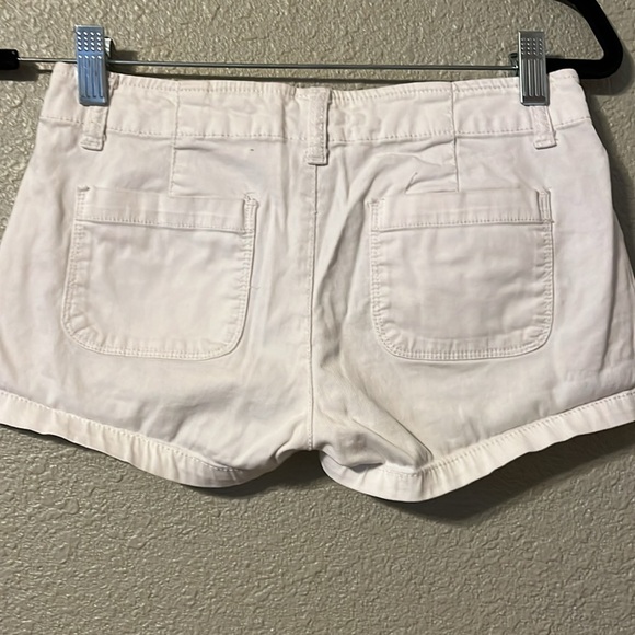 Arizona women’s shorts - Picture 2 of 3